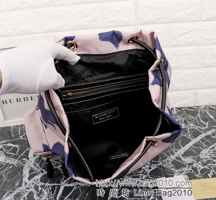 BURBERRY巴寶莉 The Rucksack 印花帆布拼皮革 軍旅背包 時尚雙肩包 39622  Bhq1236